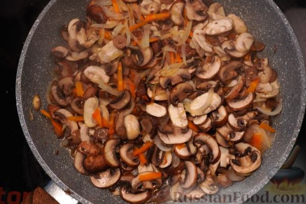 Картофельная запеканка с чечевицей и грибами