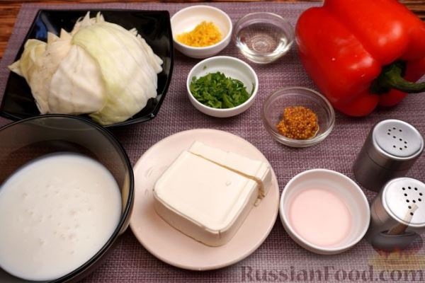Салат с капустой, болгарским перцем и кефирной заправкой